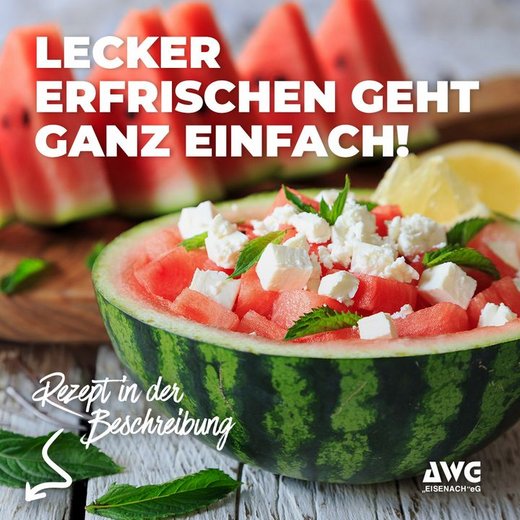 Aufgeschnittene Wassermelone mit Feta, Text: "Erfrischendes Rezept"